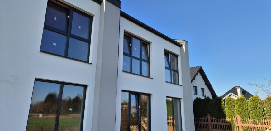 Duży segment narożny w Błoniu