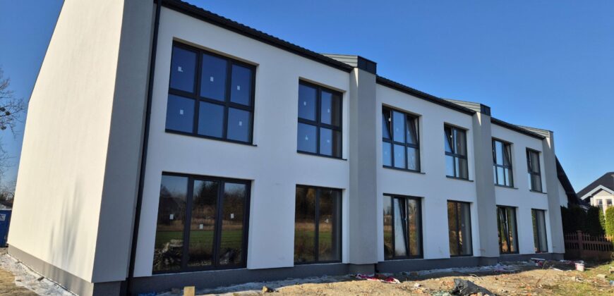 Duży segment narożny w Błoniu