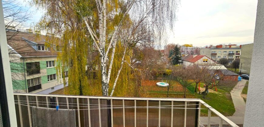 Trzypokojowe, jasne mieszkanie w Błoniu