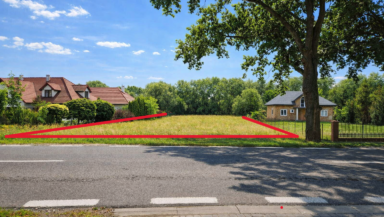 Urokliwa duża działka w Żelazowej Woli