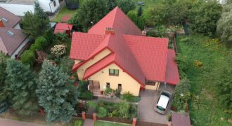 Dom na sprzedaż Błonie 244 m² – ogród, taras, 2 kuchnie